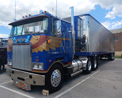 Pete and Carl Caporal's 1979 White Western Star cabover