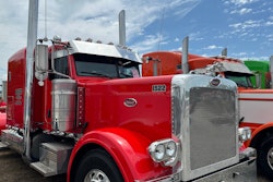 BJ Scott's 2013 Peterbilt 389