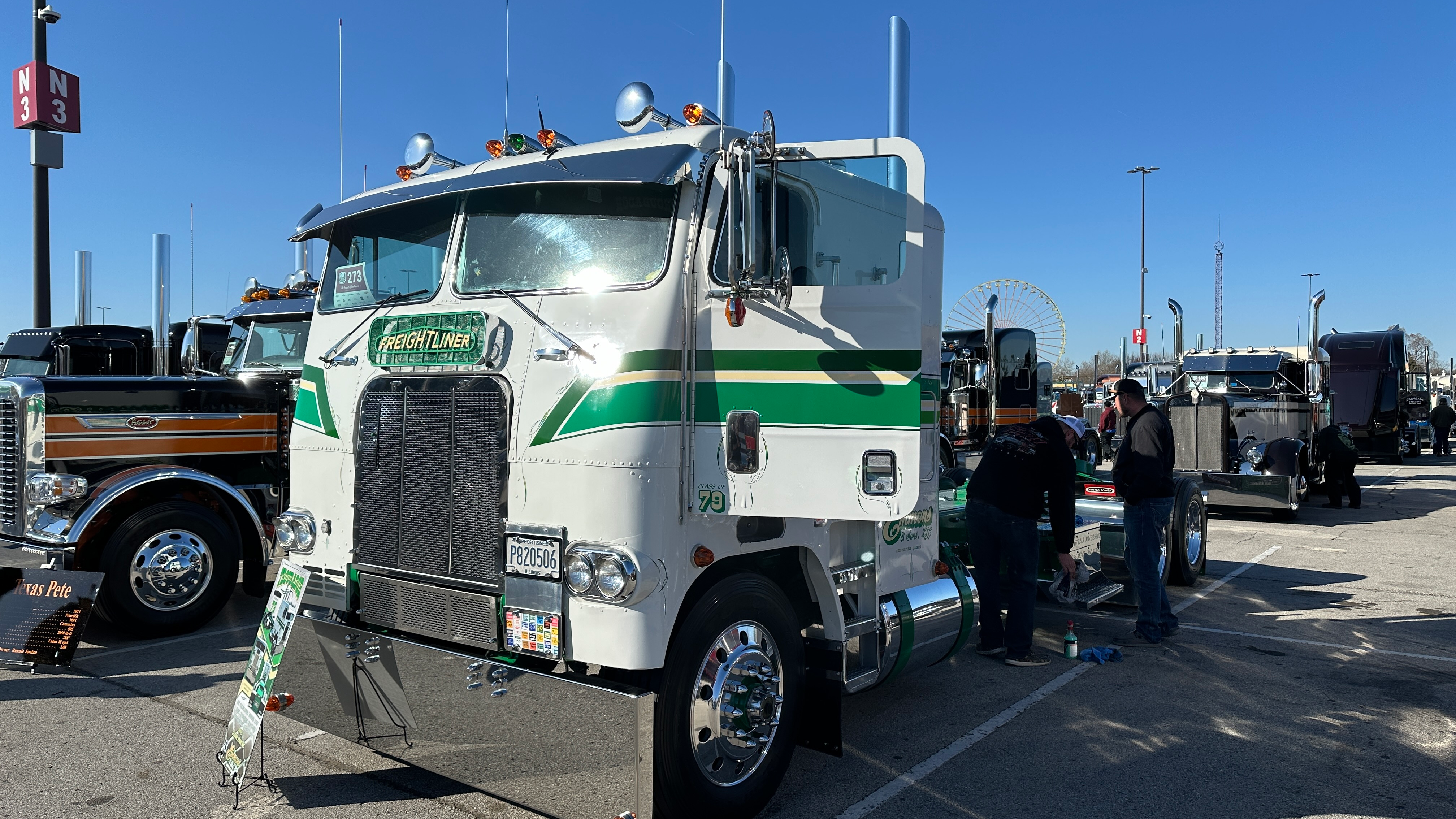 Don Emmons' 1979 Freightliner FL
