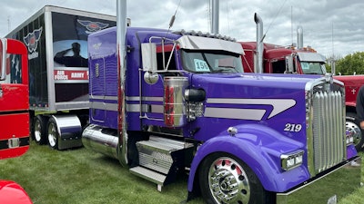 Brian Beltran's 2019 Kenworth W900