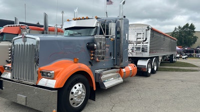Brian Emshoff/Dabney Trucking's 2025 Kenworth W900