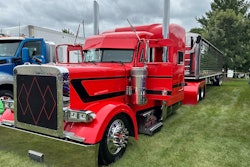 Brian Bucenell's 2002 Peterbilt 379