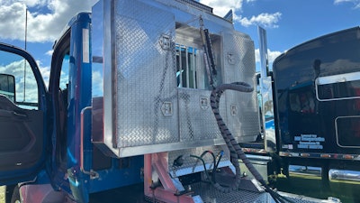 Headache rack on Tyler Pyke's 2016 Kenworth T880