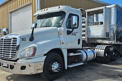 Brian Brewer Trucking daycab