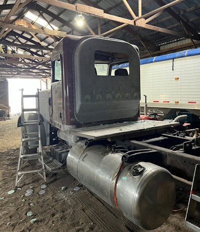 Project 379 daycab in process