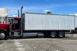 James Churchill's 1987 Peterbilt 359