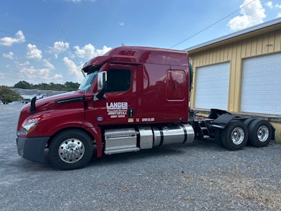 Langer Transport's 2023 Freightliner Cascadia driven by Duane Cohens