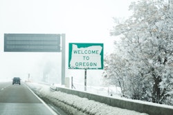 Oregon welcome sign