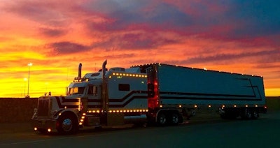 Michael Castaldi's 2003 Peterbilt 379 and 2010 Utility 3000R