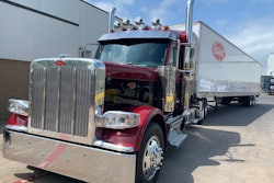 Peterbilt 589