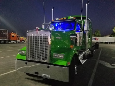 Ken Brodeur's 2016 Kenworth W900L at night