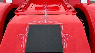 Pinstriping on AN Transport's 2008 Kenworth W900L