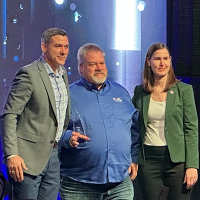 Craig Daniels receiving TA Citizen Driver award