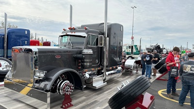 Luke Rethwisch's 1987 Peterbilt 359