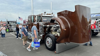 Kyle Weaver's 1981 Kenworth W900A
