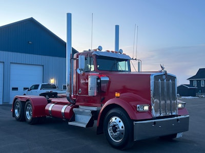 Sean Turpin's 1999 Kenworth W900