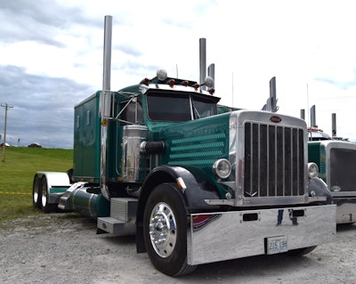 The rig is outfitted with its original 66-inch Double Eagle custom sleeper, still mostly original inside as well -- well-preserved by Bolin through the years. He hauls today in a different truck, though, as has been the case now for many years. The 359 is a showpiece.