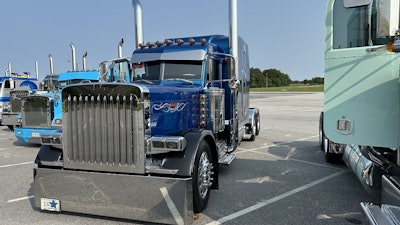 2nd: Zach Held, Ball Ground, Georgia -- 2005 Peterbilt 379