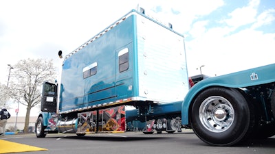 While the hood has been repainted, the cab and sleeper both still sport original paint, just cleaned and polished since Shirey bought the truck.