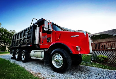 This Kenworth straight triaxle dump, a 2006-model T800, Bruns contracted to an outfit servicing construction projects in and around Nashville, Tennessee, after time spent as a company driver in Illinois with two well-known pneumatic tanker haulers Bruns details in the podcast.