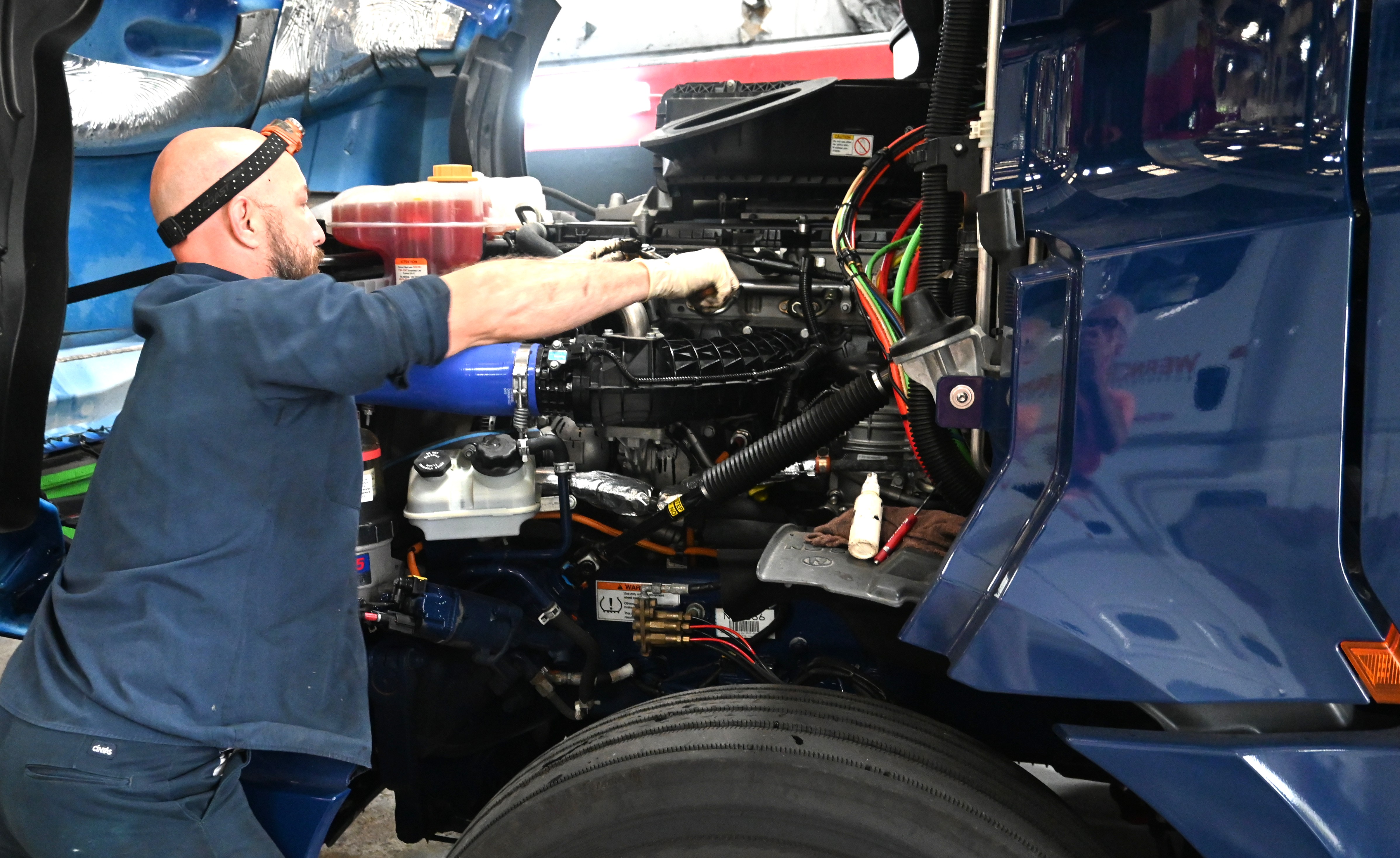 Install Oil Plug Filter