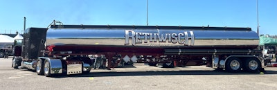 In a change from when Overdrive caught up with Rethwisch at MATS, his impressive 359 was shown at Gear Jammer hooked to one of the fleet's tankers rather than with the wheels off to display intricate wheel-end work.