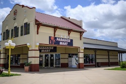 Truckers Paradise officially opened in Gainesville, Texas, on June 26, offering numerous amenities to truck drivers, including mobile fueling and a mobile truck wash, restaurants, lounges and much more. The truck stop is located at 4321 N Interstate 35, Gainesville, TX 76240.