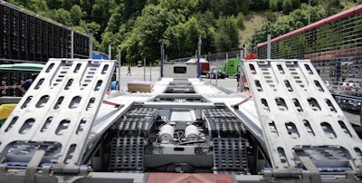 For Howard, it's the rust resistance of the metal, and that “you don’t have to Slip Plate nothing,” he said, that sets the trailer apart. Both qualities help “keep the trucks real clean, and you don’t have Slip Plate dripping all over the trailers and trucks.”