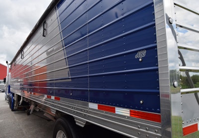 He spec'd the paint on the Timpte hopper to match the silver of the 389, then had an associate 'wrap it back home to match the paint line' of the contrasting color, he said.