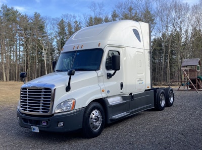Owner-operator O'Sullivan's 2018 former 'Wally World' Freightliner -- 2.47 for the rears, he noted, now with 710K miles on the odometer.