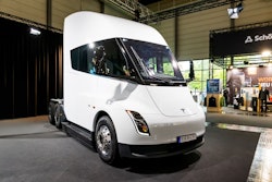 Tesla Semi Adobestock 1059347097 Editorial Use Only x E Ke Sdpvom