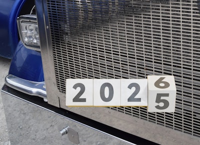 The grille featured here is that of owner-operator Lucas Zach's project 2017 Peterbilt 389, featured back in September at this link with its paired Timpte hopper.