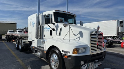 He once thought the T600 was “the ugliest thing on the road,” Frankie said. But he owned a couple himself in the mid-‘90s, “and I really liked them. They rode good. They turned good.”