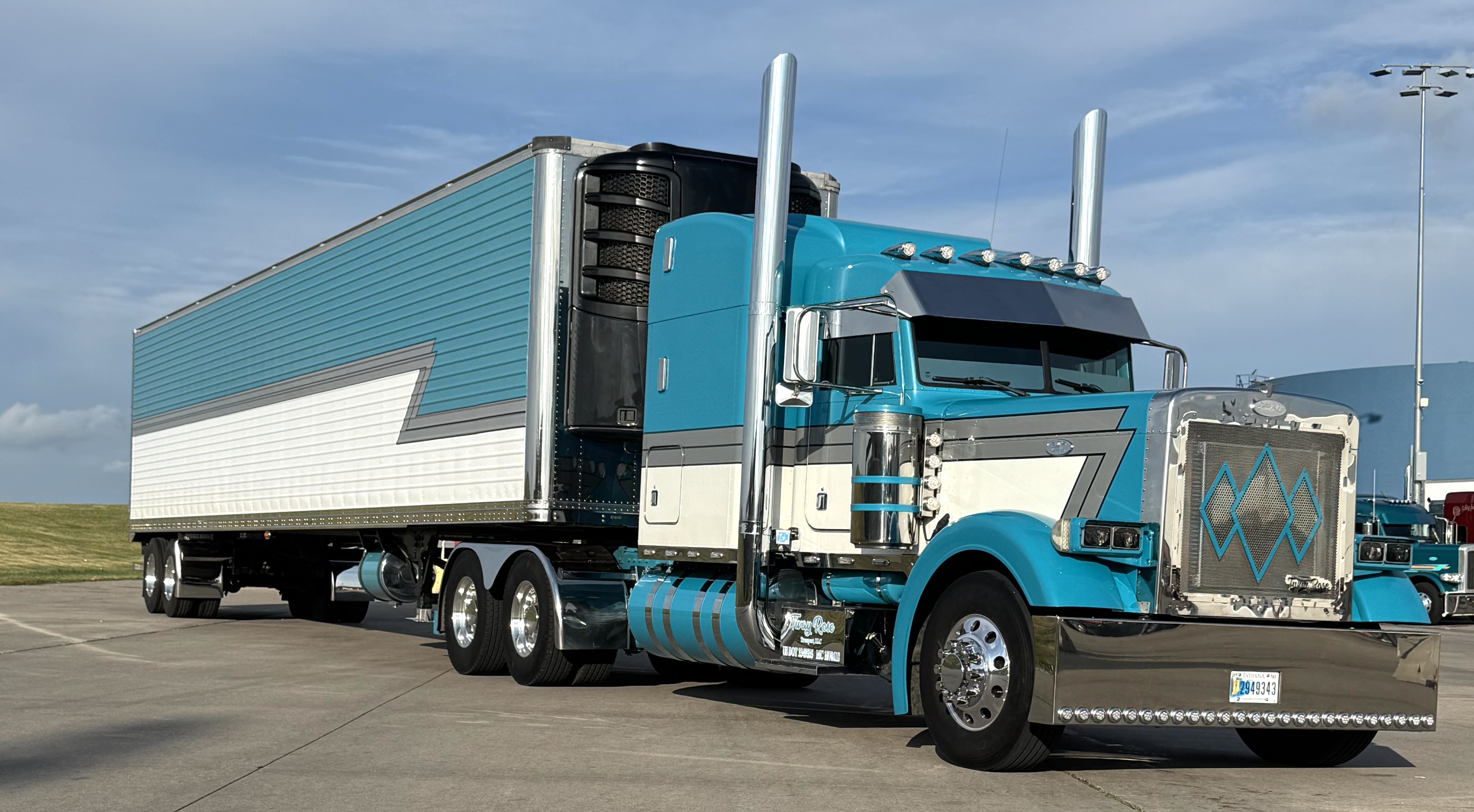 John Treadway's 'Teal Appeal' 1998 Peterbilt 379 and 2017 Great Dane reefer won big in Overdrive's 2025 Pride & Polish, picking up top honors in Interior and Working Combo.
