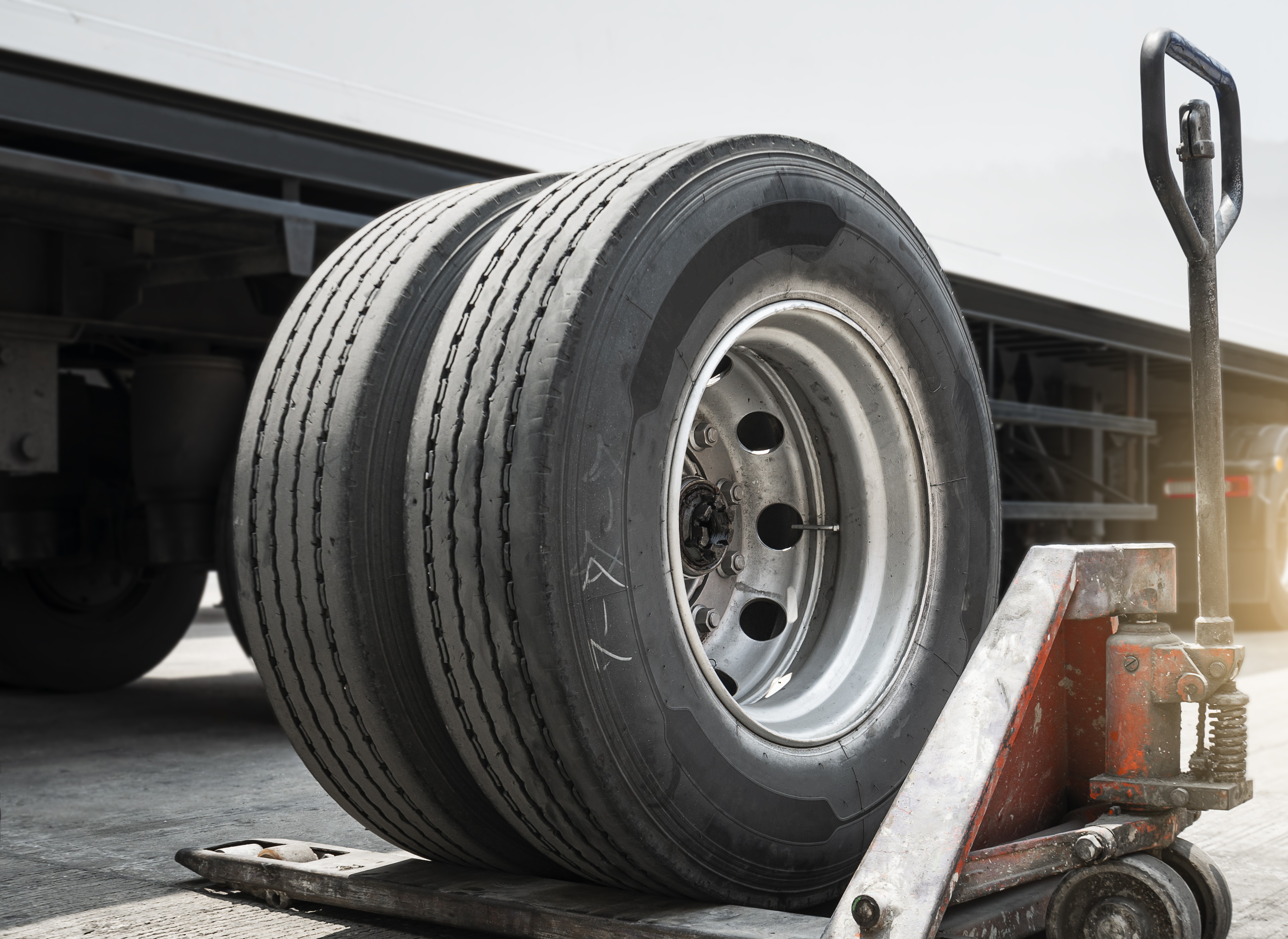 Changing Trialer Tires Getty