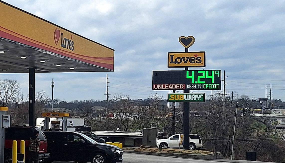 Tuesday at the Love's at I-65 on Trinity Lane the cash diesel price had already moved to $4.18/gal., credit another 6 cents higher. Down the street at a small service station you'd play hell getting a tractor-trailer into or out of, pricing remained in the $3.70/gal. range.