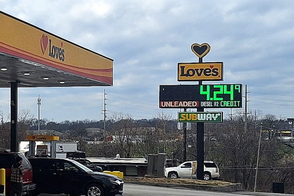 Tuesday at the Love's at I-65 on Trinity Lane the cash diesel price had already moved to $4.18/gal., credit another 6 cents higher. Down the street at a small service station you'd play hell getting a tractor-trailer into or out of, pricing remained in the $3.70/gal. range.