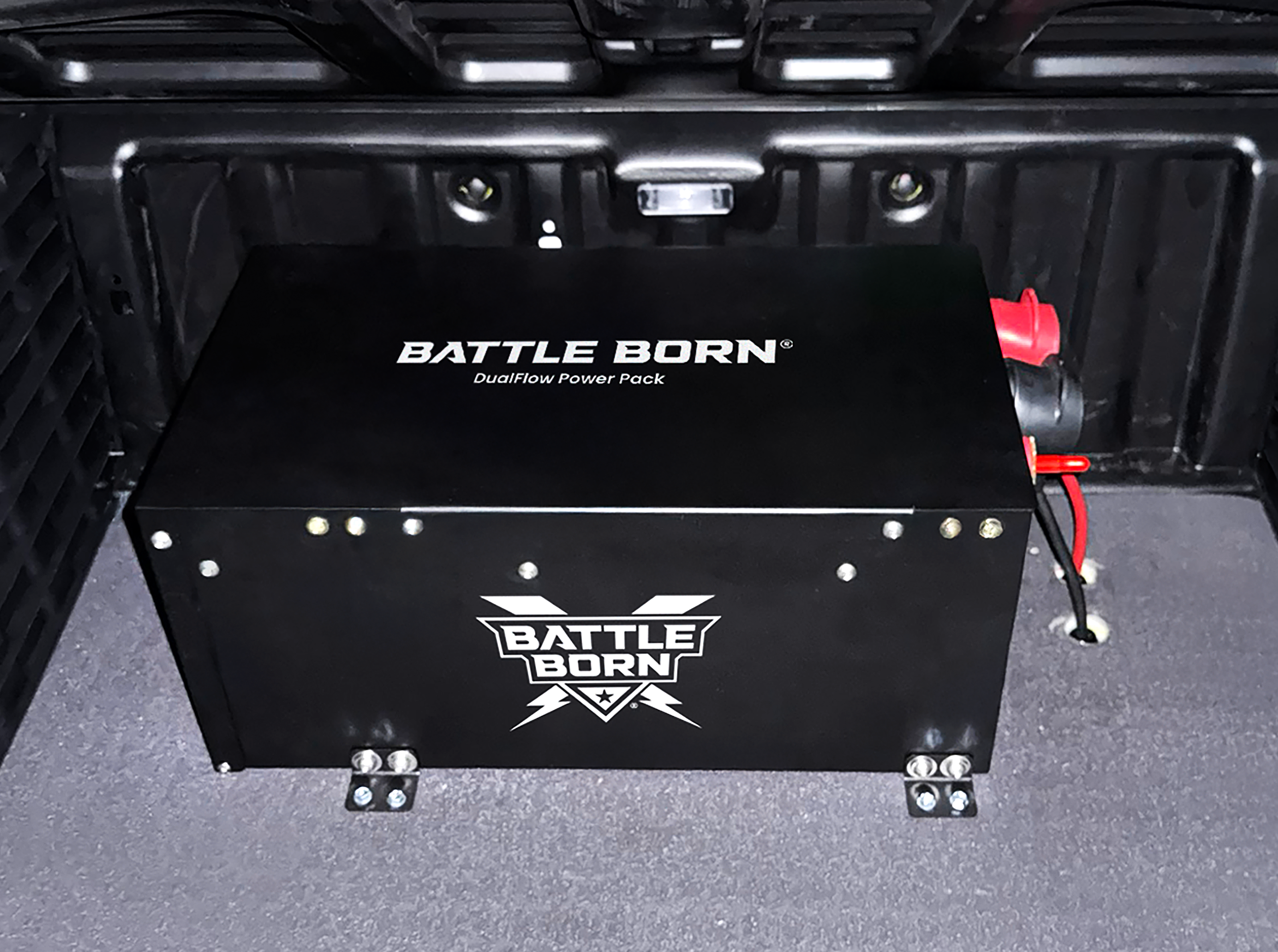 The Battle Born DualFlow Power Pack is one of a few battery-powered systems for heavy- and mid-duty trucks offered by DragonFly. Battle Born batteries also powered the Fresco 9000 Maxx auxiliary A/C unit for sleepers when it debuted this time last year.