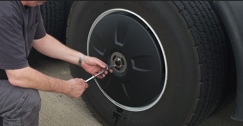 FlowBelow engineers partnered with P.S.I. to develop and supply the air line components required for the Easy Air Access system. Optional auxiliary valves allow for installation of tire pressure monitoring systems, and FlowBelow is offering P.S.I.&rsquo;s TireView LIVE tire pressure monitoring system as an additional upgrade.