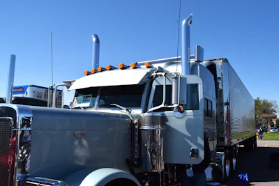 2007 Peterbilt 379
