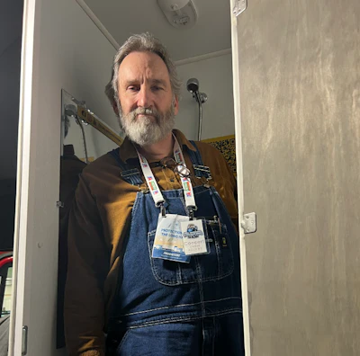 In this truck positioned behind the passenger seat, the shower/toilet/sink combo, while compact, was completely adequate for a rotund old trucker of 6’1”.