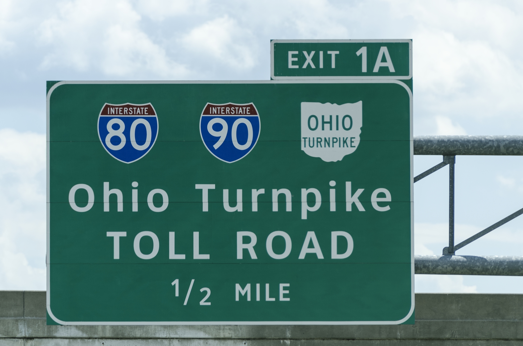 Ohio Turnpike Getty Images 545548502