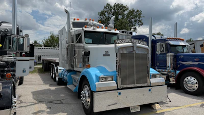 Every truck comes with a history of its own, of course. This 1993 Kenworth W900, today owned by Geary Buchanan out of Fort Wayne, Indiana, was previously owned by owner-operator Mike Barnes, who’s showing the rig in Springfield. Barnes leased the rig to Buchanan Hauling & Rigging for many years.