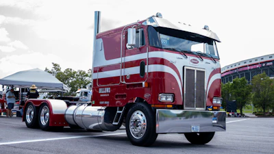 This 1984 Peterbilt 362, owned by Billy Odom, is powered by a 2WS Cat 3406E with an 18-speed.