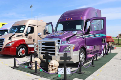 1st: Dawson & Bobbie Taylor of Cameron, North Carolina, 2020 Freightliner Cascadia, “Roll of the Dice”