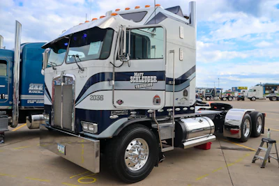 1st: Matt Schleuger of Wesley, Iowa, 1993 Kenworth K100E, “Not Daddy’s Money”
