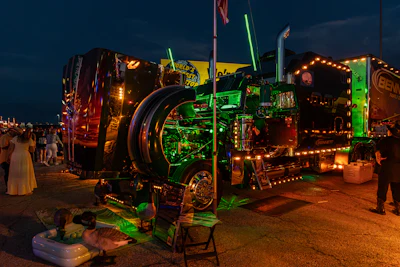 1st: Daniel & Phyllis Snow of Harrison, Arkansas, 1996 Freightliner Classic XL and 2006 Utility, “The Goose”