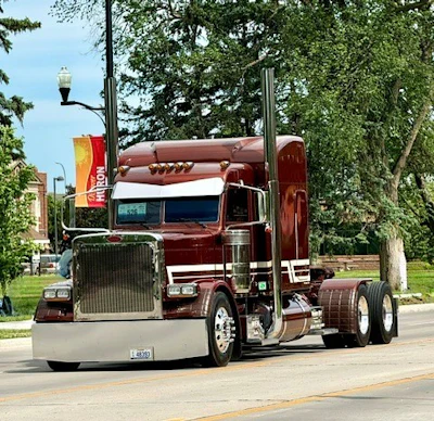 A better look at Wek's 2000 379