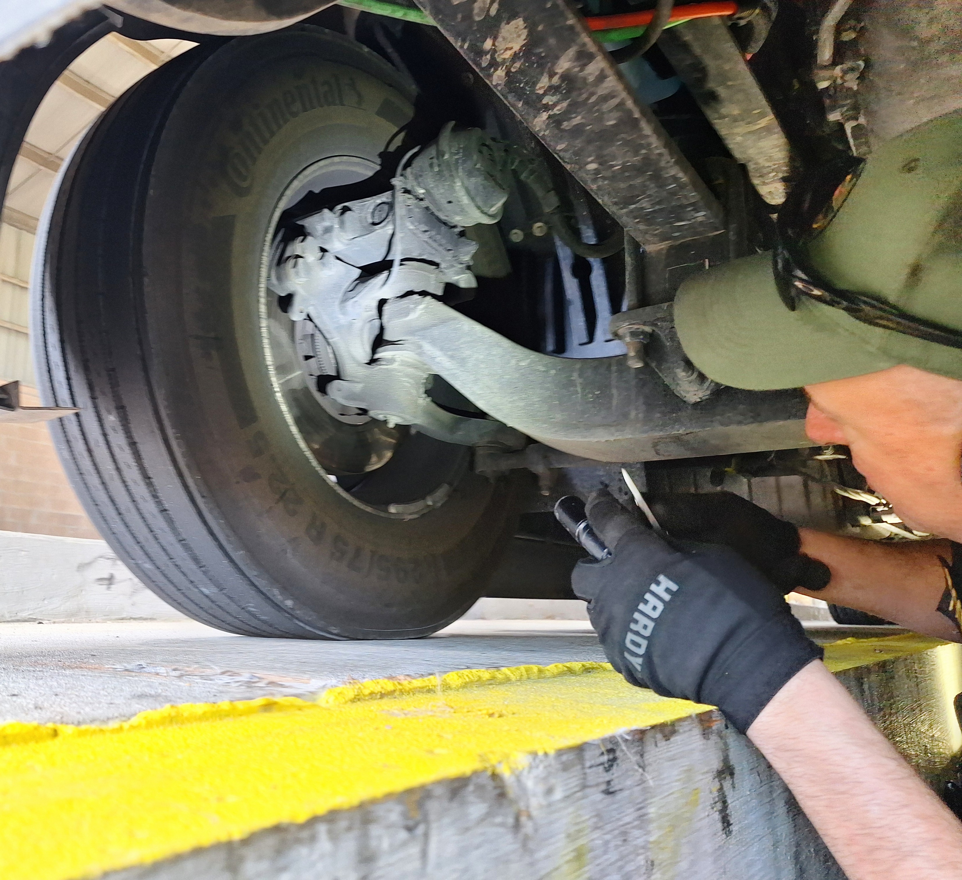 Inspector Brakes Inspection Roadcheck Todd