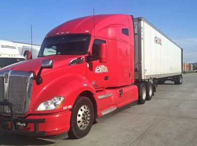 Shown is one of the Williams Nationalease KWs in the Get Cargo fleet.